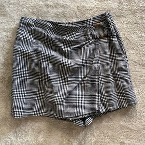 Abercrombie Skort plaid pattern